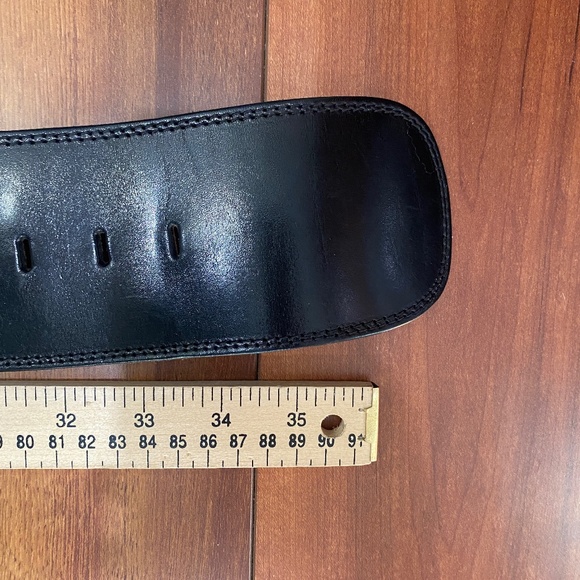 VINTAGE Black and Gold WidecBelt VTG Leather S
